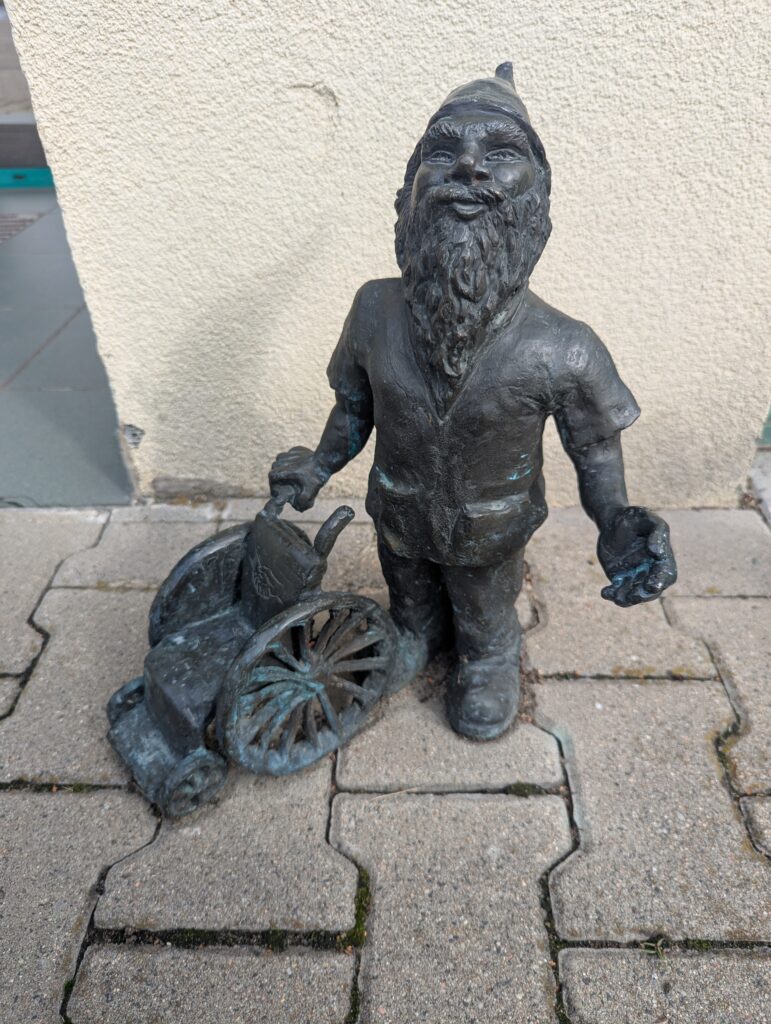 003. Krasnal Fizolek
