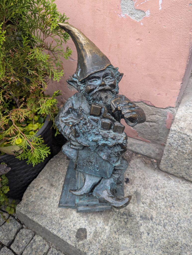 037. Krasnal Wedelek