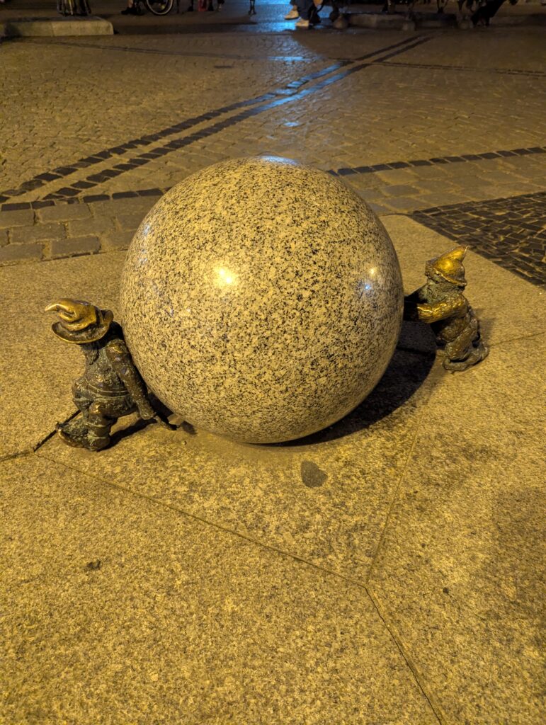 087. Krasnale Syzyfki